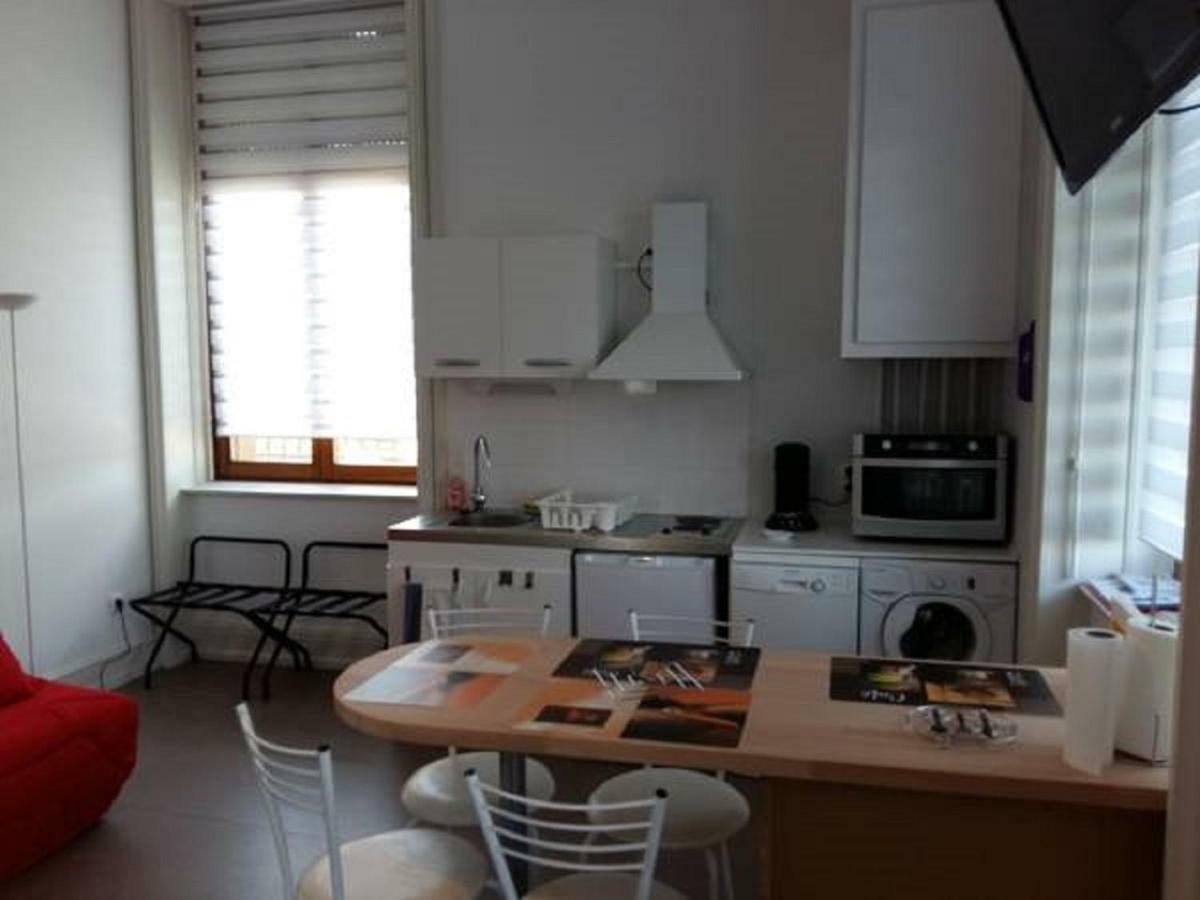 Апартаменты Studio De Charme Au Pied De La Gare Кольмар Экстерьер фото